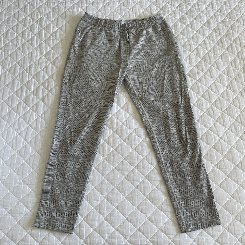 Lululemon Joggers Women's Size 4